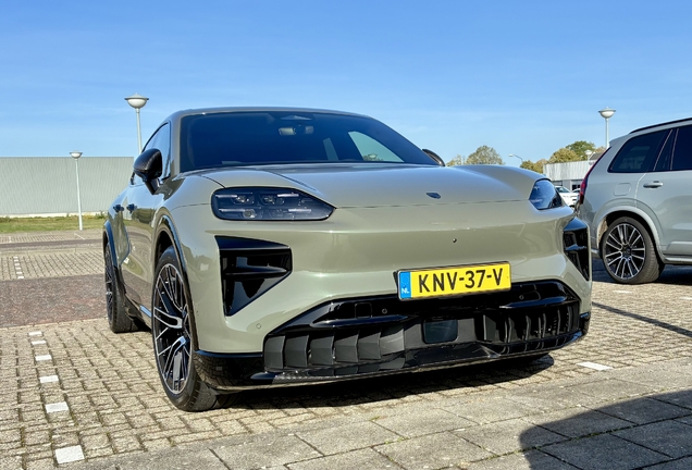 Porsche Cayenne Turbo Electric