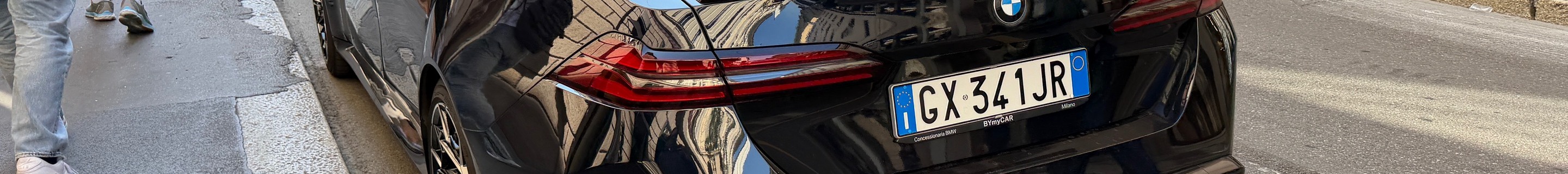 BMW M5 G90
