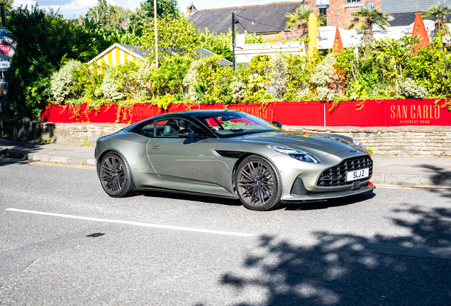 Aston Martin DB12
