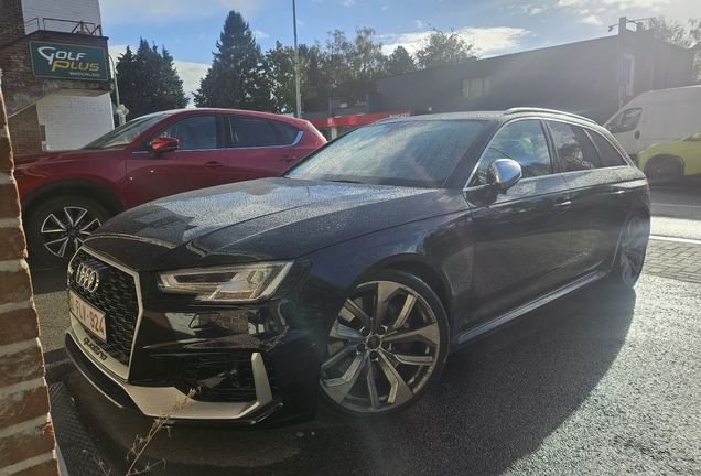 Audi RS4 Avant B9