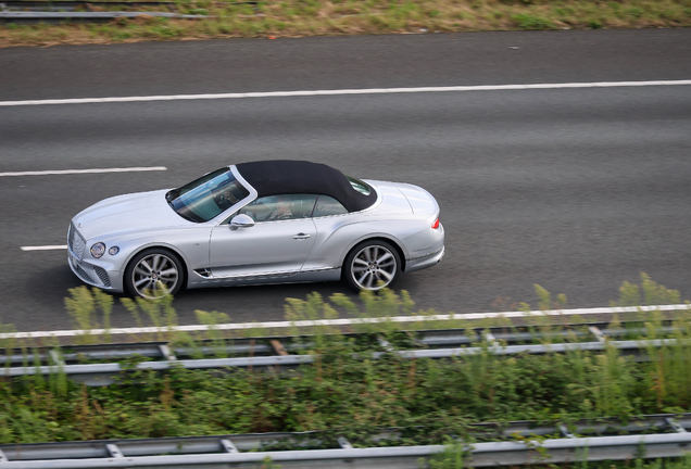 Bentley Continental GTC V8 2020