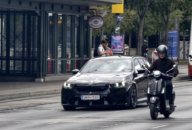 BMW M5 G90