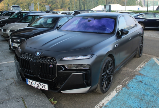 BMW M760e xDrive
