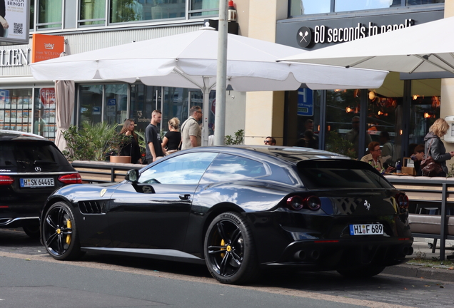 Ferrari GTC4Lusso