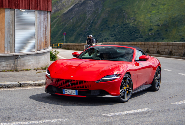 Ferrari Roma Spider