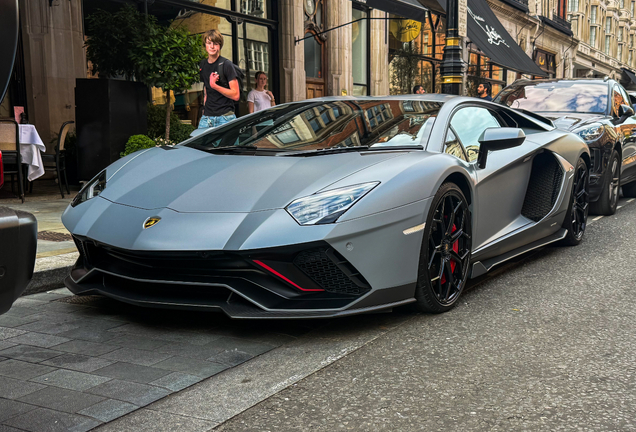 Lamborghini Aventador LP780-4 Ultimae