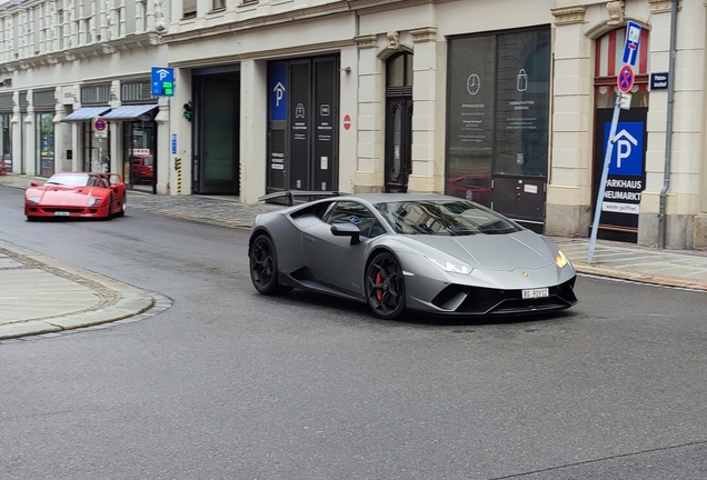 Lamborghini Huracán LP640-4 Performante