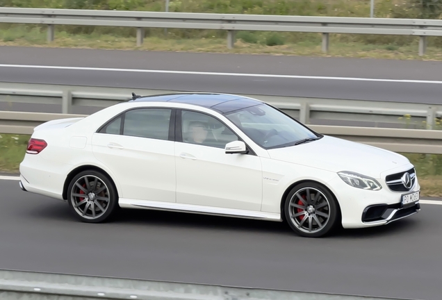 Mercedes-Benz E 63 AMG S W212