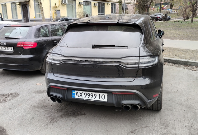 Porsche 95B Macan GTS MkIII
