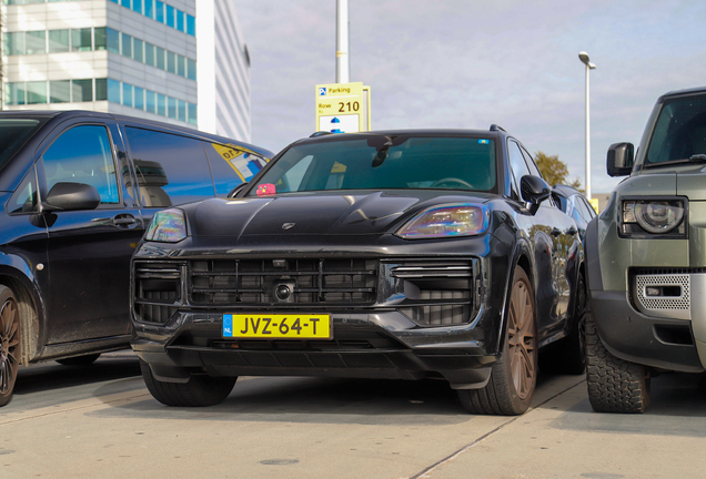 Porsche 9YA Cayenne Turbo E-Hybrid