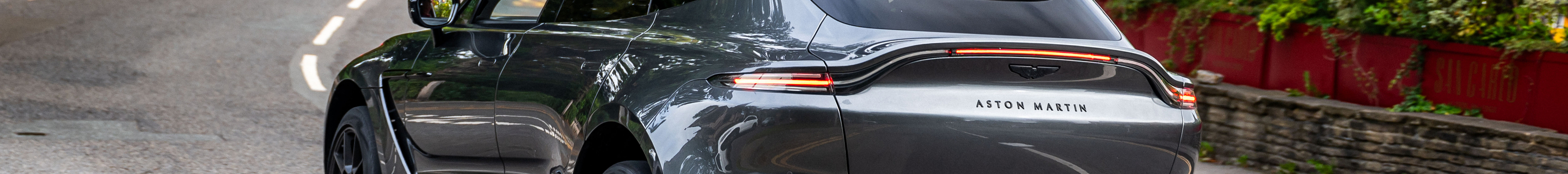 Aston Martin DBX