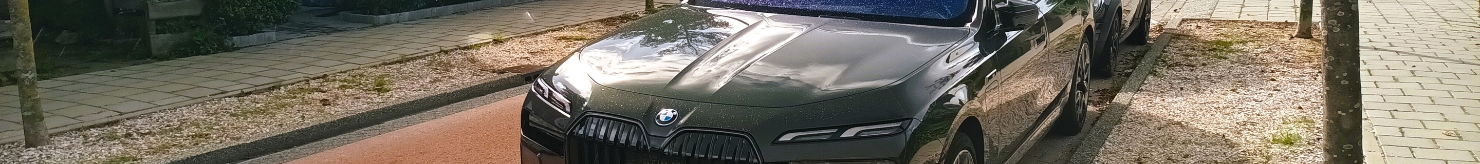 BMW M760e xDrive
