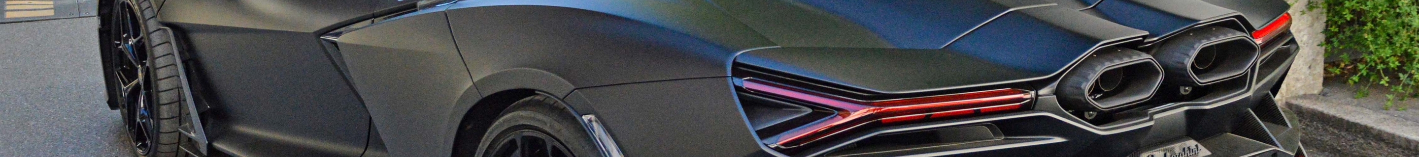Lamborghini Revuelto