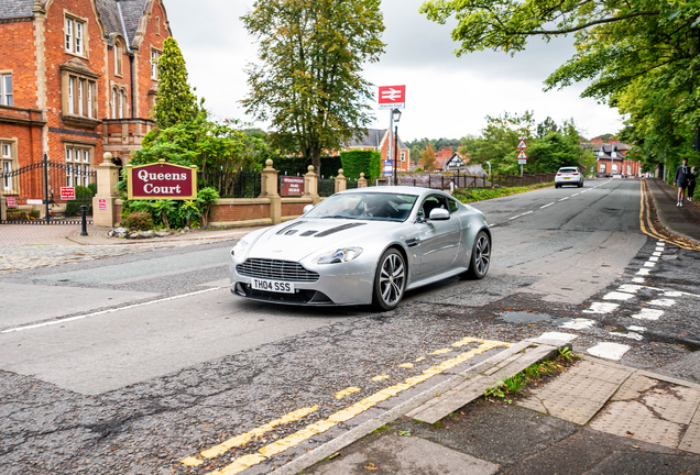 Aston Martin V12 Vantage