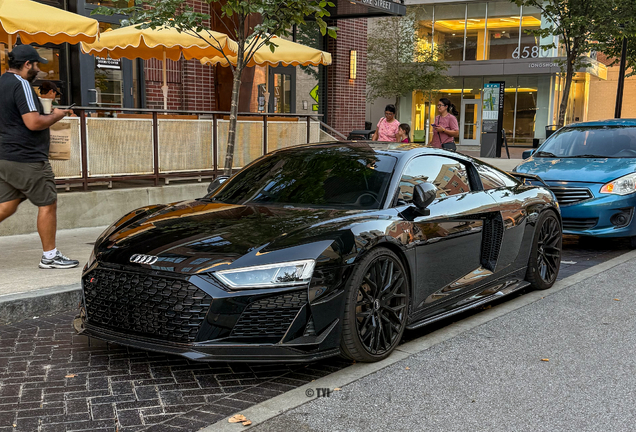 Audi R8 V10 Plus 2015