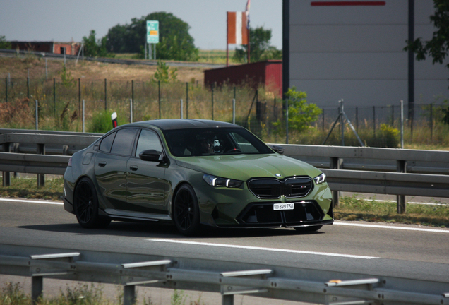 BMW M5 G90