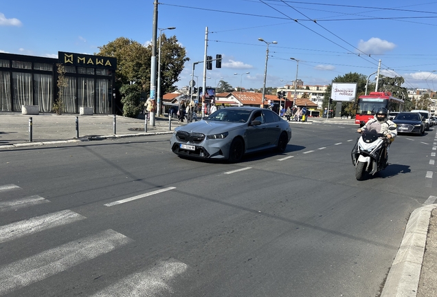 BMW M5 G90