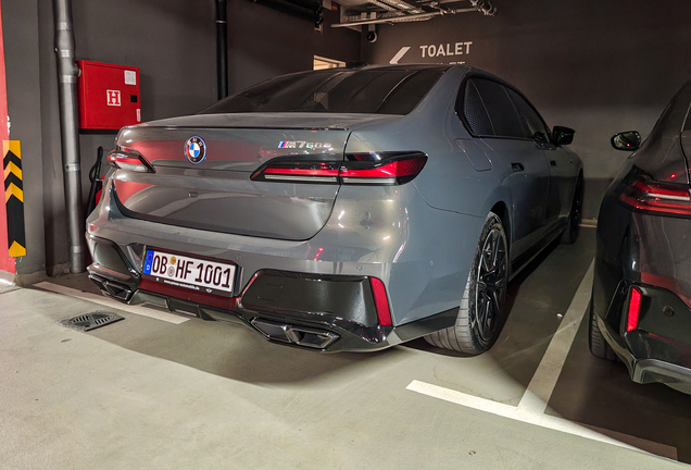 BMW M760e xDrive