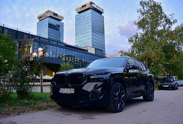 BMW XM G09