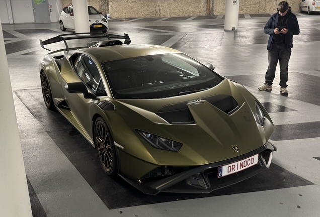 Lamborghini Huracán LP640-2 STO