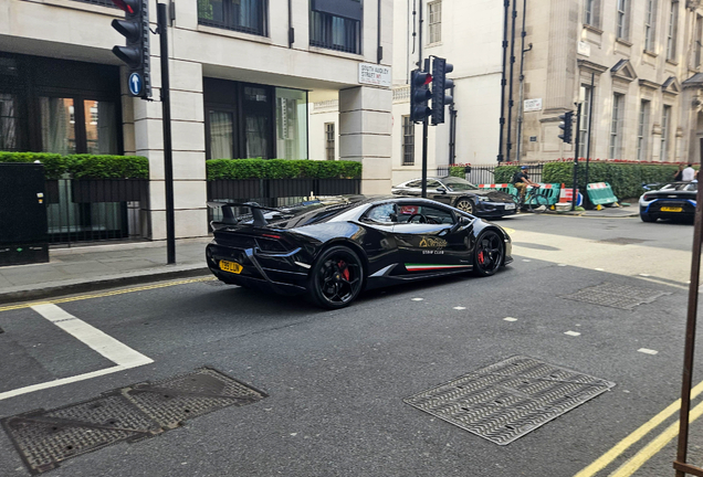 Lamborghini Huracán LP640-4 Performante