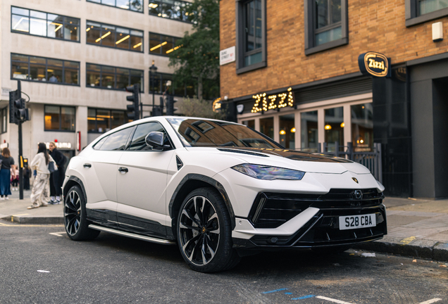 Lamborghini Urus Performante