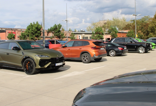 Lamborghini Urus SE