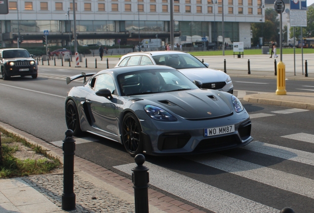 Porsche 718 Cayman GT4 RS Weissach Package