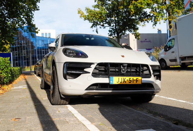 Porsche 95B Macan GTS MkII