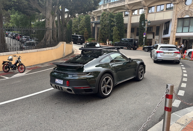 Porsche 992 Dakar