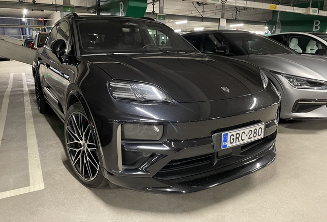 Porsche Macan EV Turbo