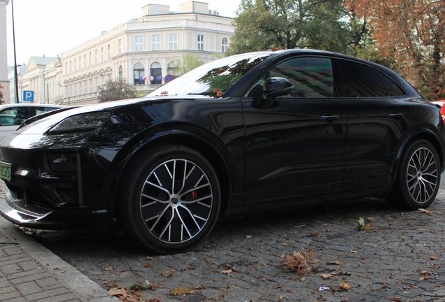 Porsche Macan EV Turbo