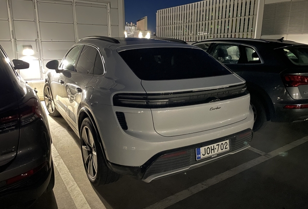 Porsche Macan EV Turbo