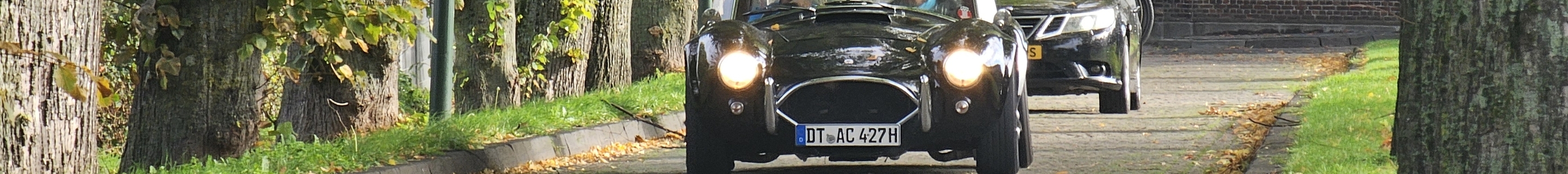 AC Cobra 427