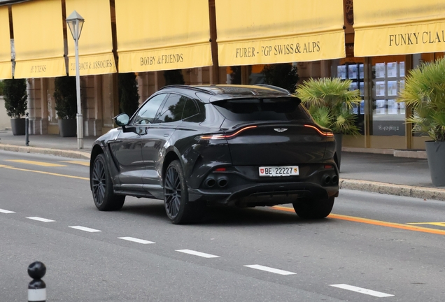 Aston Martin DBX707