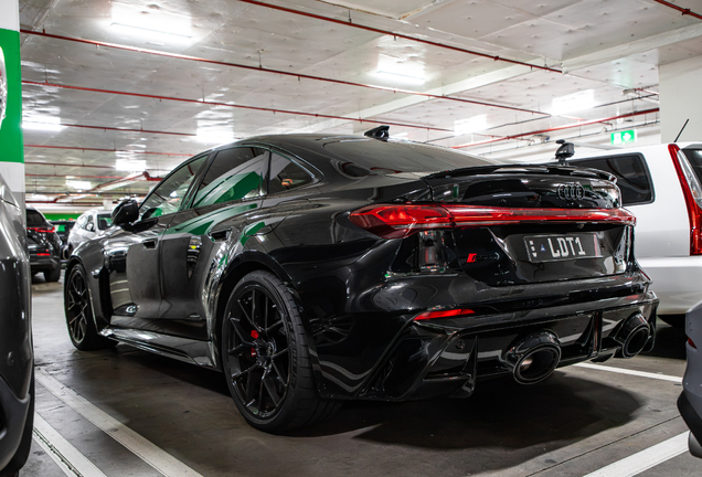 Audi RS5 Sedan B10