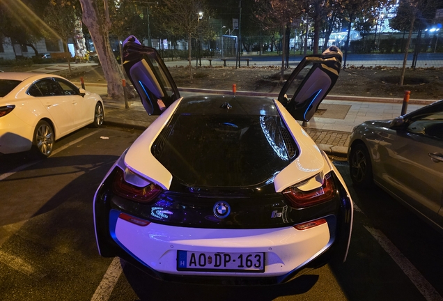 BMW i8
