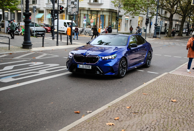BMW M5 G90