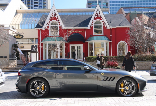 Ferrari GTC4Lusso