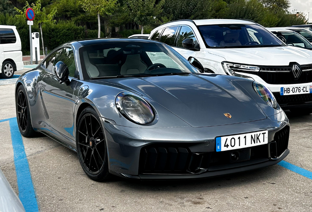 Porsche 992 Carrera 4 GTS MkII