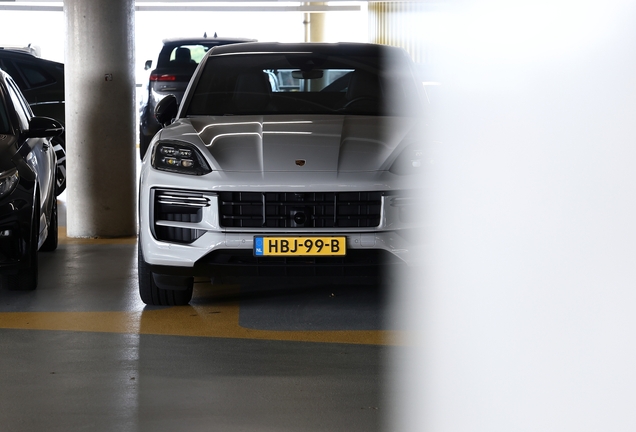 Porsche Cayenne Coupé Turbo E-Hybrid