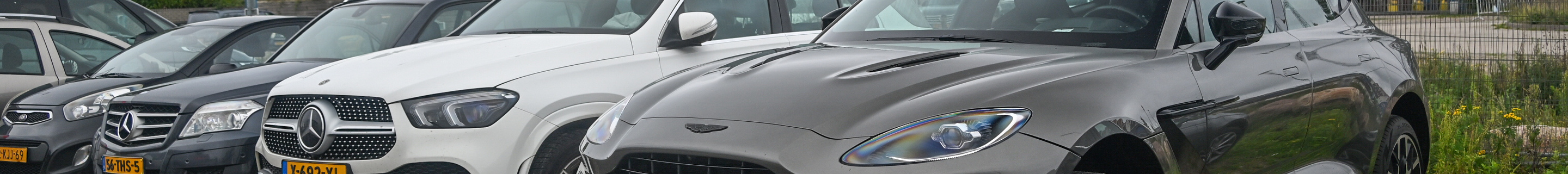 Aston Martin DBX