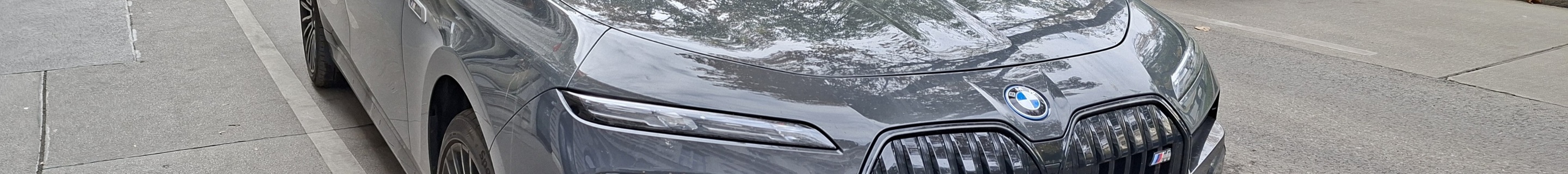 BMW M760e xDrive