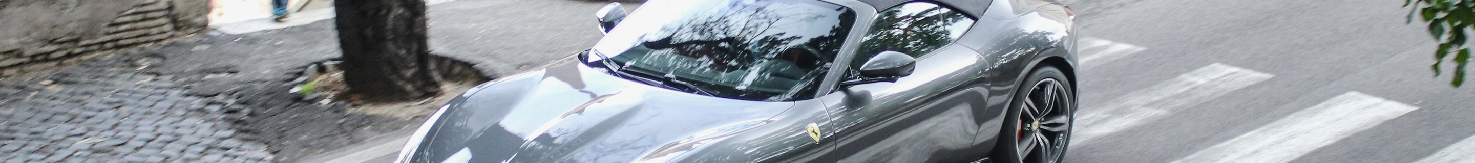 Ferrari Roma Spider