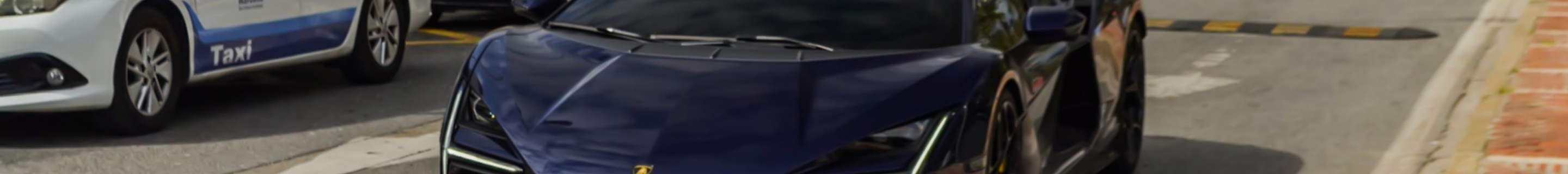 Lamborghini Revuelto
