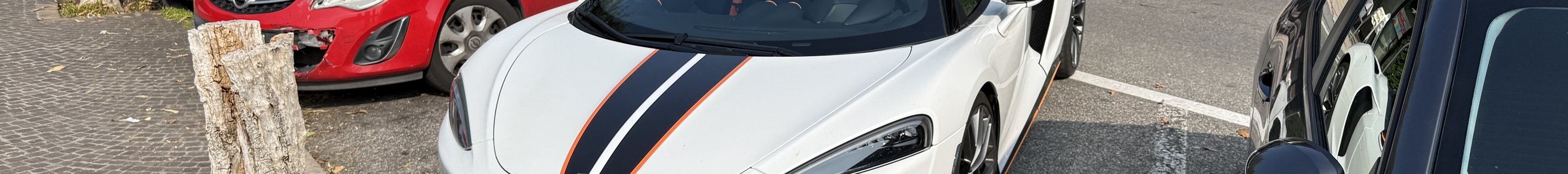 McLaren GT