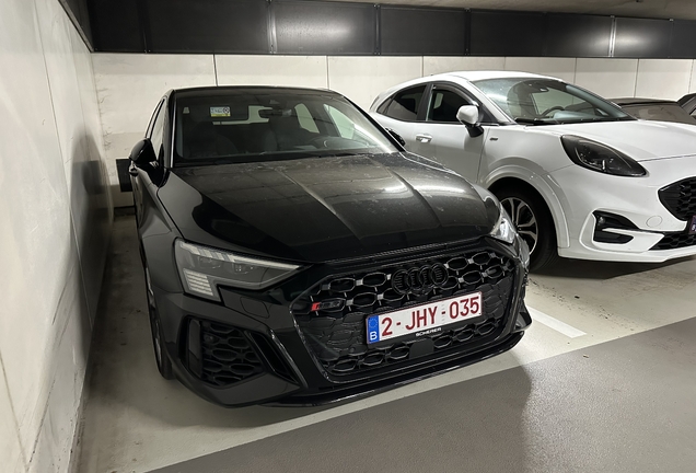 Audi RS3 Sedan 8Y