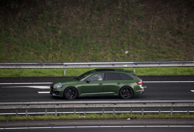Audi RS4 Avant B9