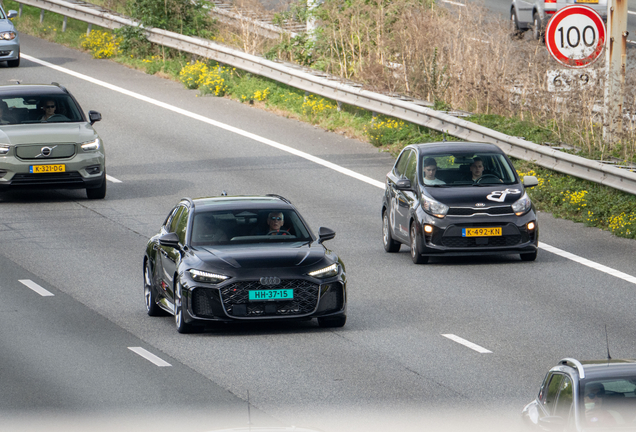 Audi RS5 Avant B10