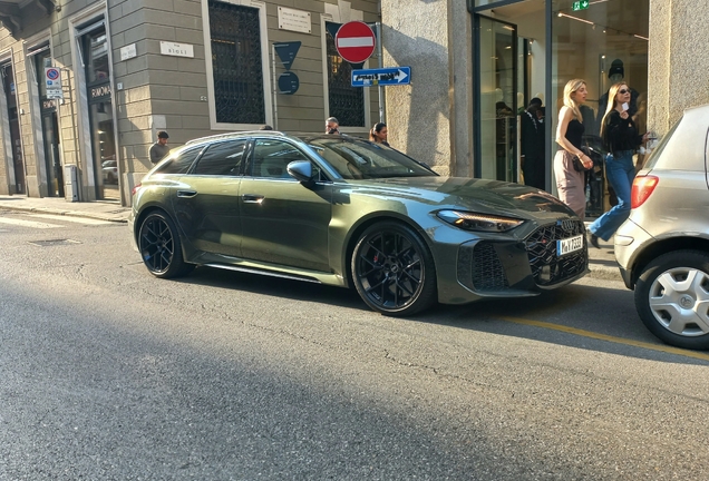 Audi RS5 Avant B10